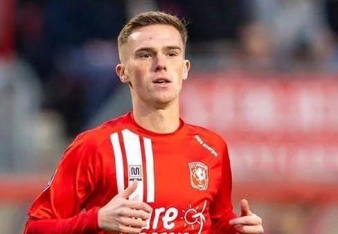 他更表示 他更表示